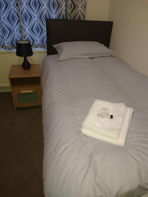 Acton Lodge Guest House London Zimmer foto