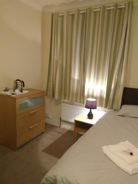 Acton Lodge Guest House London Exterior foto